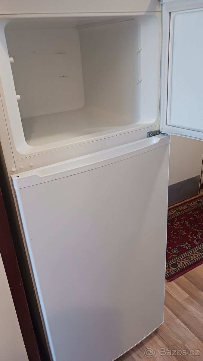 lednice s mrazákem - 2