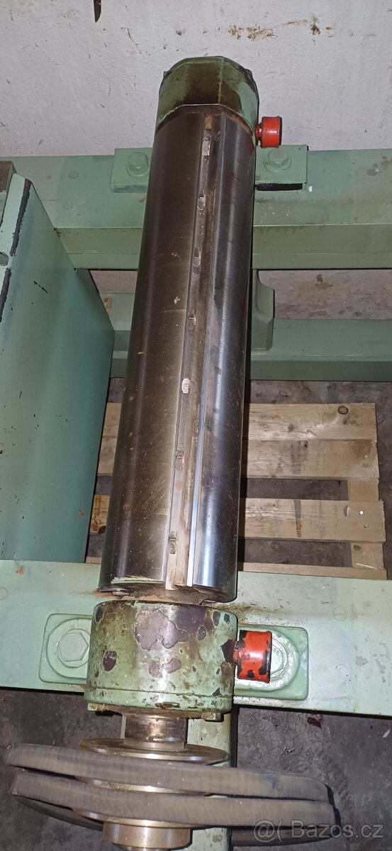 Hoblovka a odsavač pilin - 2