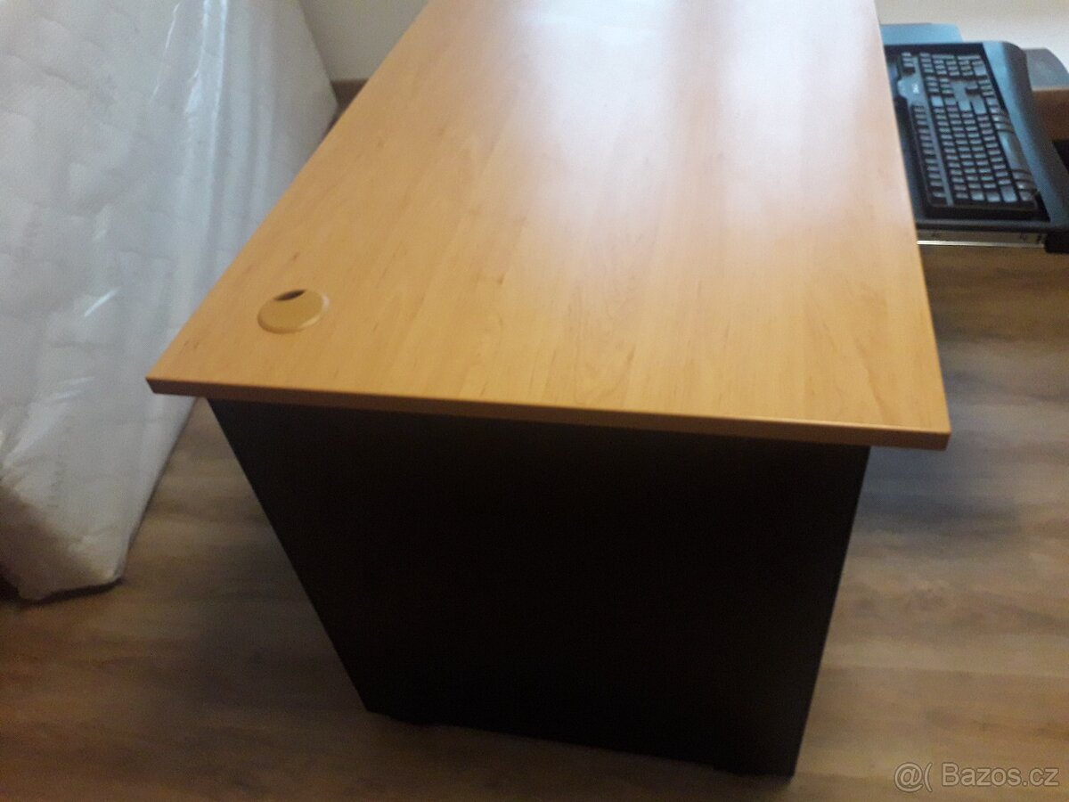 Kancelářský stůl Prof.HOBIS - 2