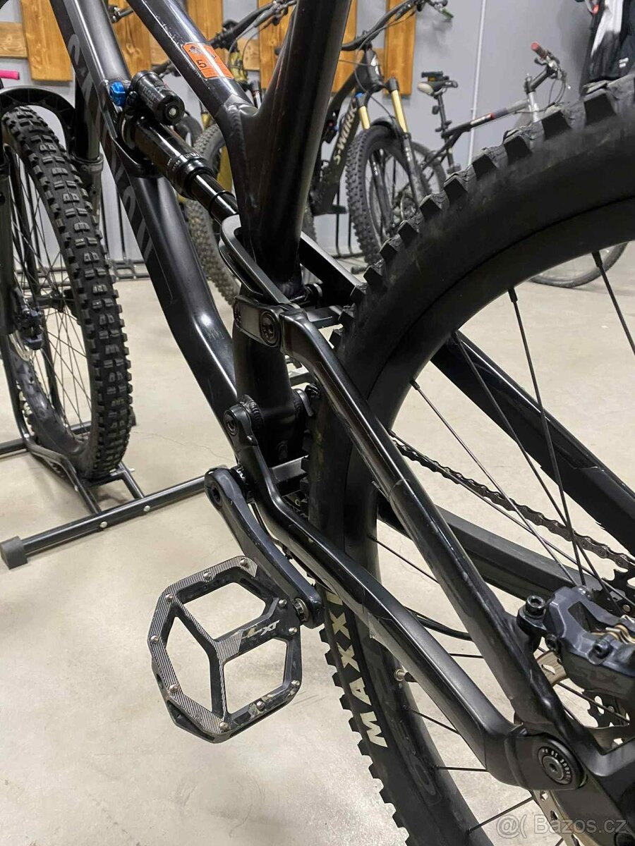 Canyon Torque 6 - model 2021 - velikost M - 2