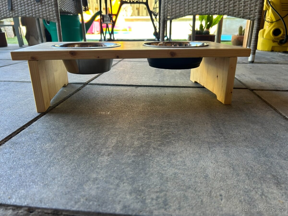 Stojan na misky + misky - 2