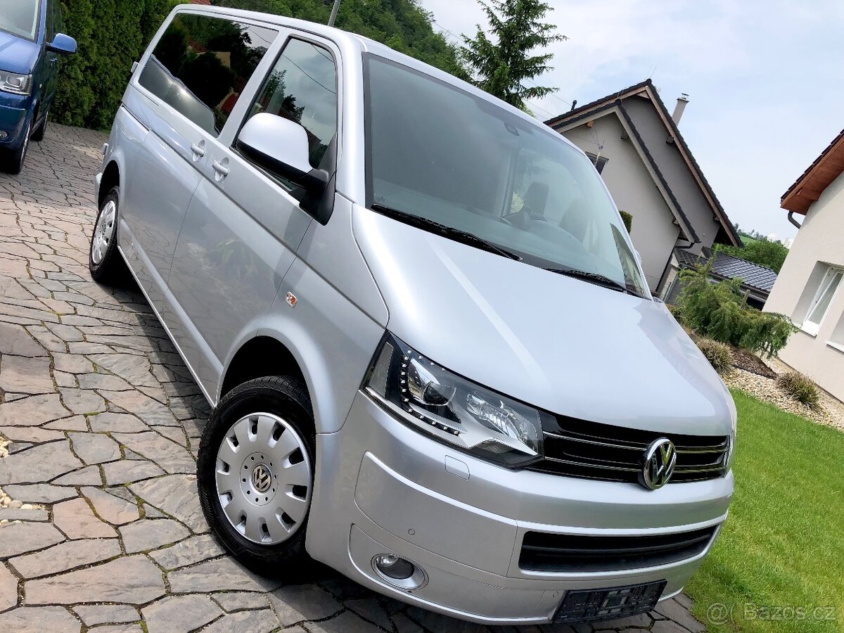 VW Caravelle T5 Comfortline, barva Silber Multivan - 2