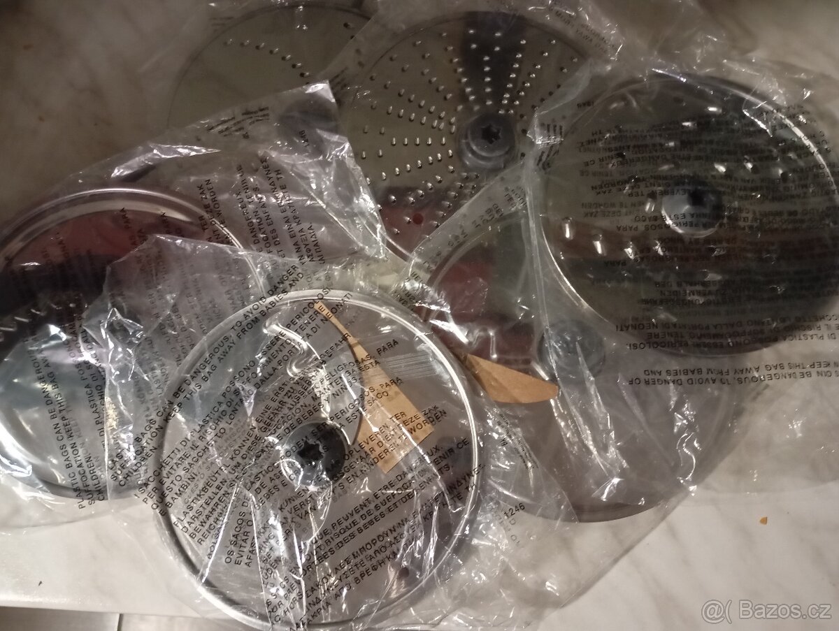 Kuchyňský robot Kenwood kMix - 2