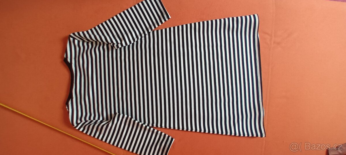 Delsi triko/saty 134-140 - 2