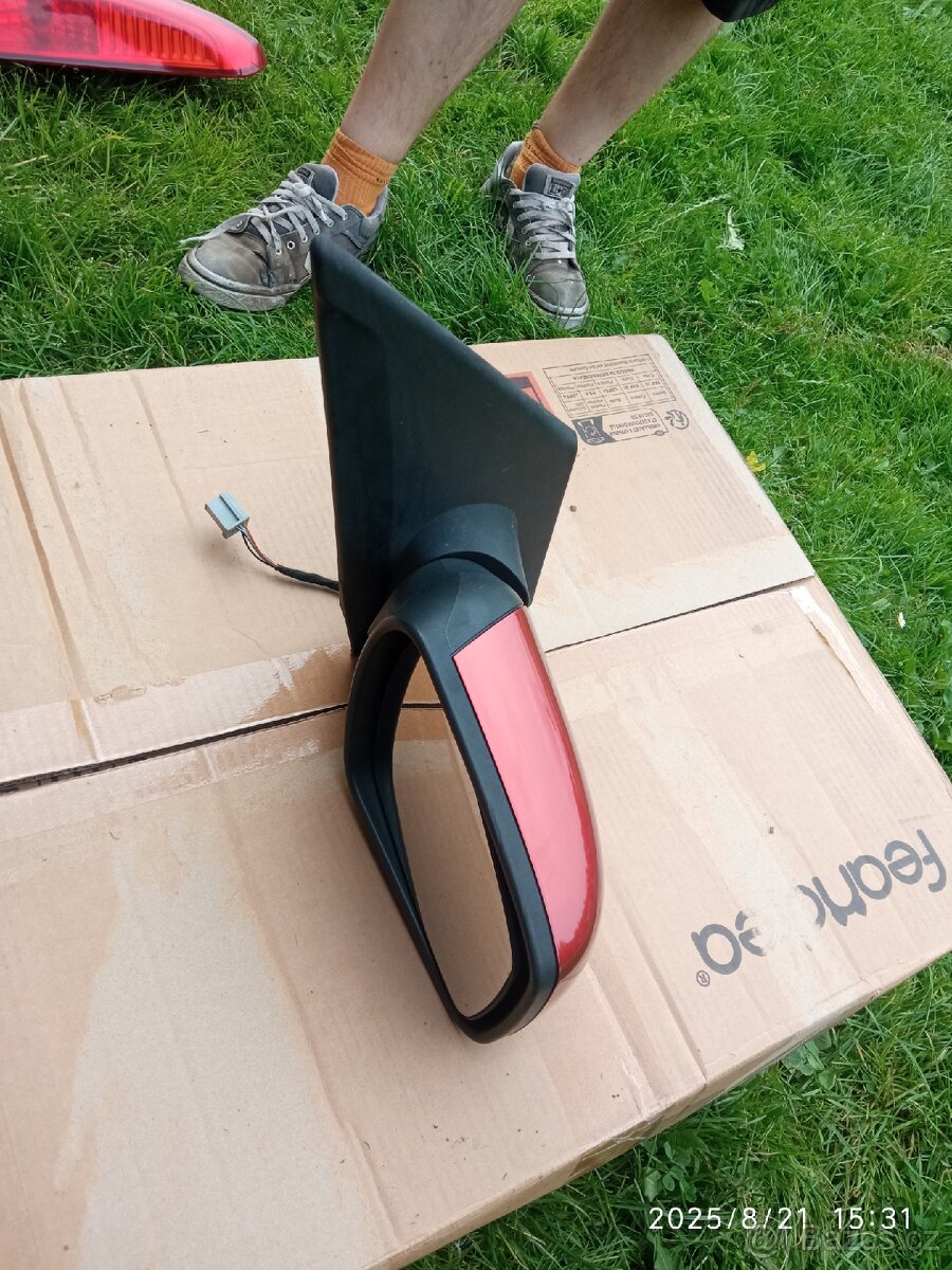 Pravé zrcátko Ford Fusion - 2