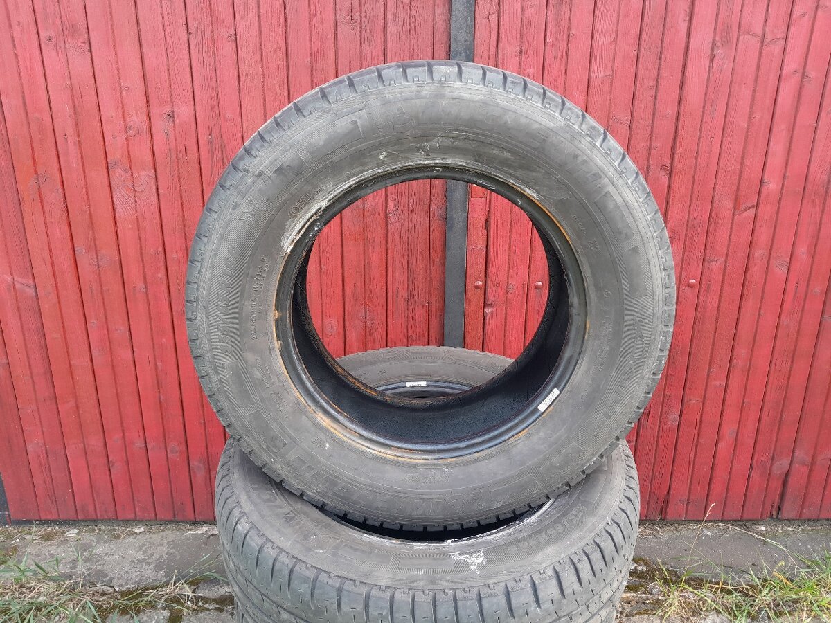 Pneu Michelin Agilis 235/65 R16C, 4 ks - 2