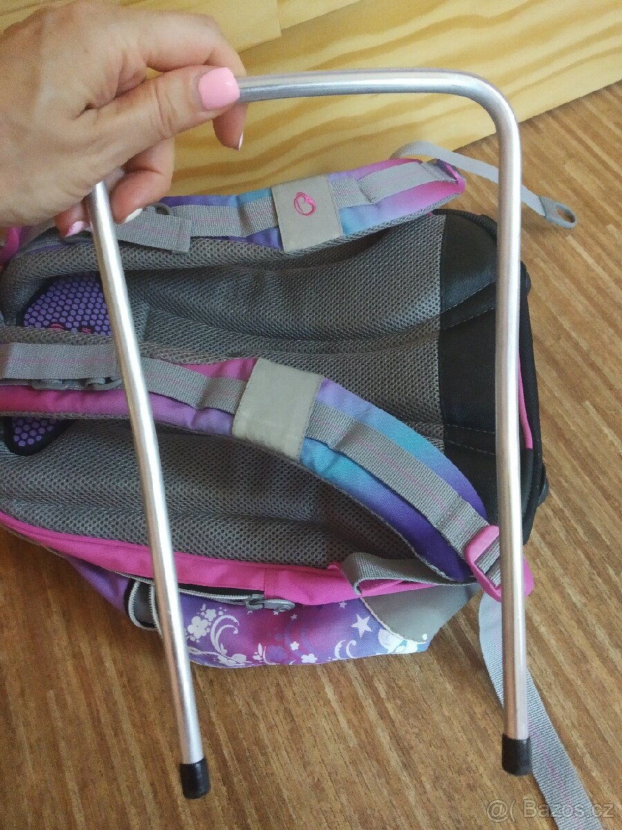 Prodám školní batoh pro první stupeň zn.Bagmaster - 2