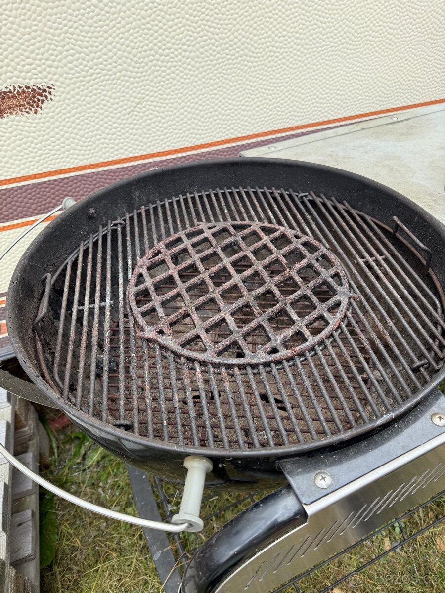 Weber gril na uhli - 2