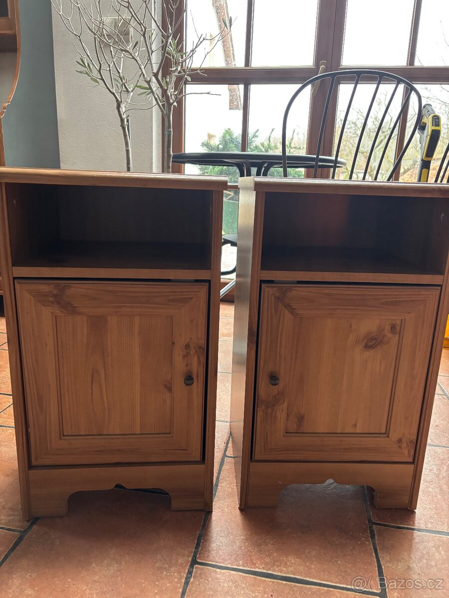 Noční stolek ikea - 2