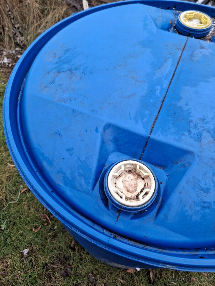 Prodám plastový sud na vodu - 2