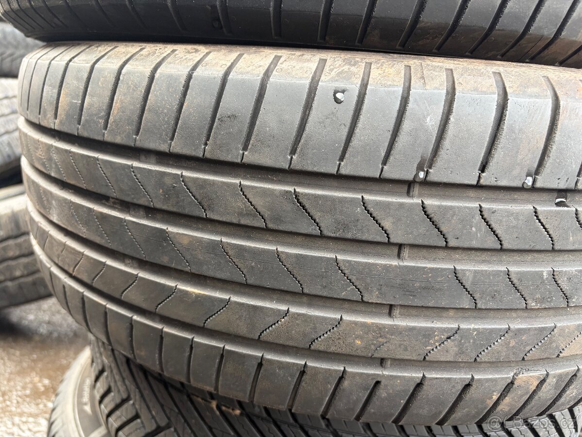 Letní 215/55/18 bridgestone - 2