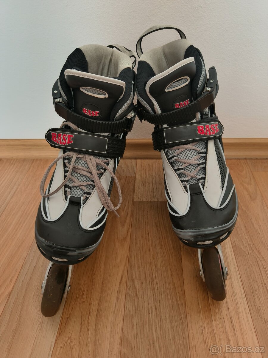 Kolečkové brusle BASE - 2