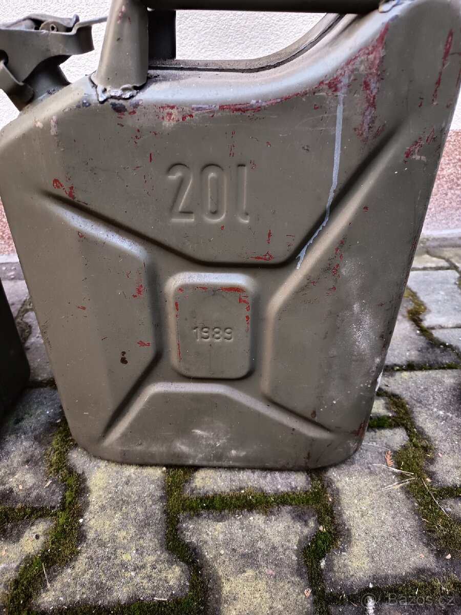 Plechové kanistry - 2