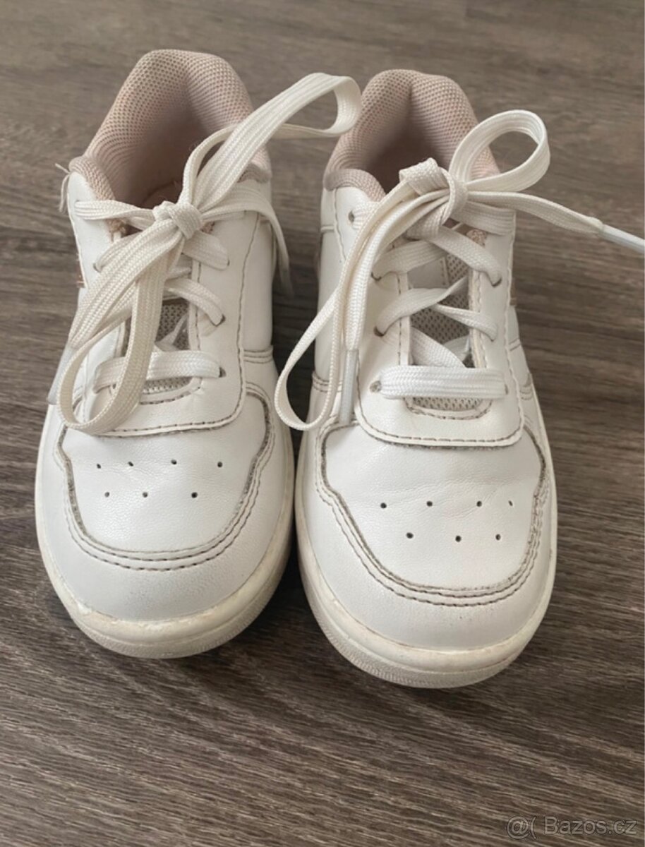 Dívčí tenisky Cupcake Couture vel.28 - 2