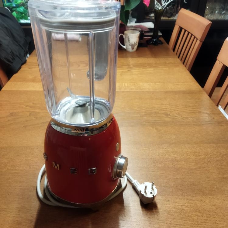 Designový stolní mixér SMEG - 2