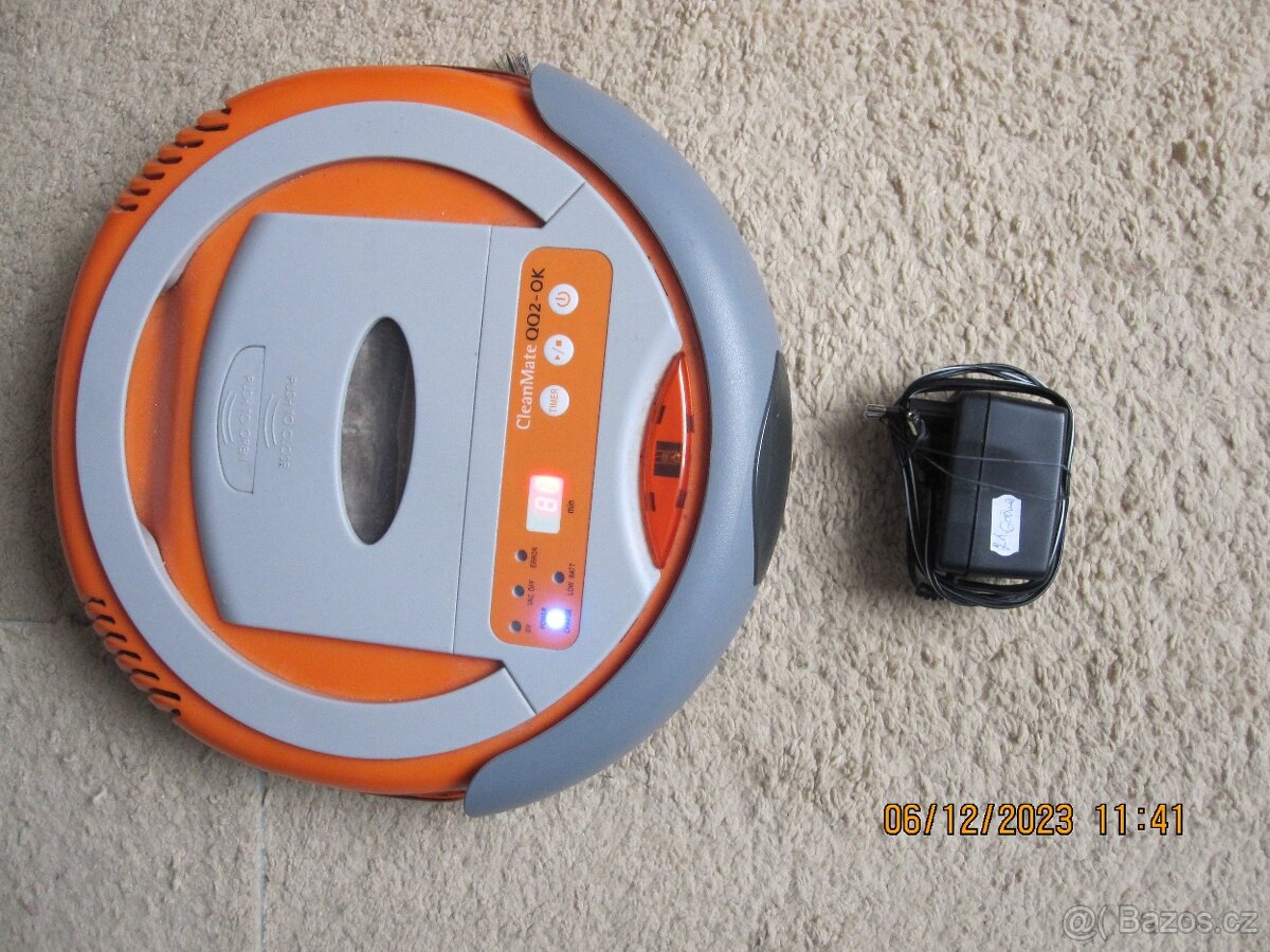 Robotický vysavač zn.002 - 2