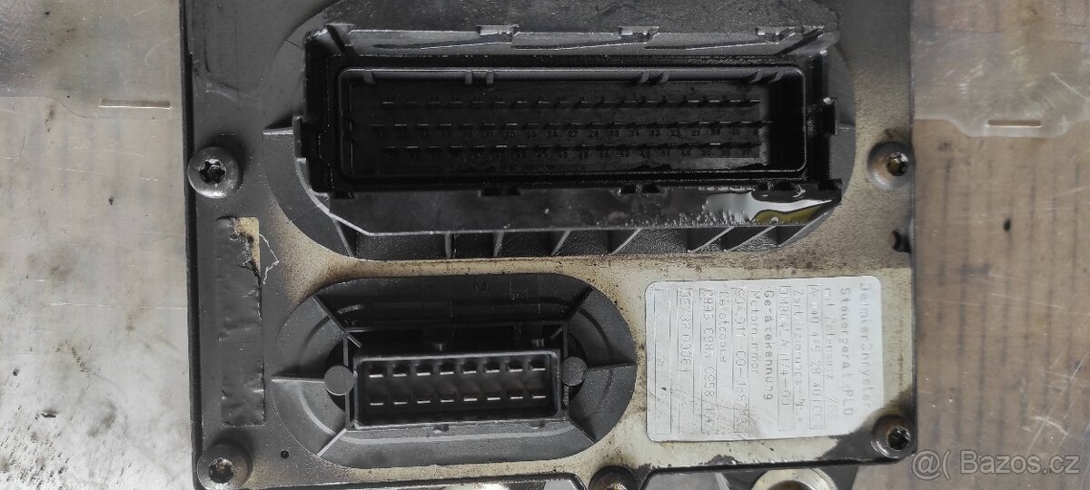 A0404462840 říd.jednotka motoru - 2