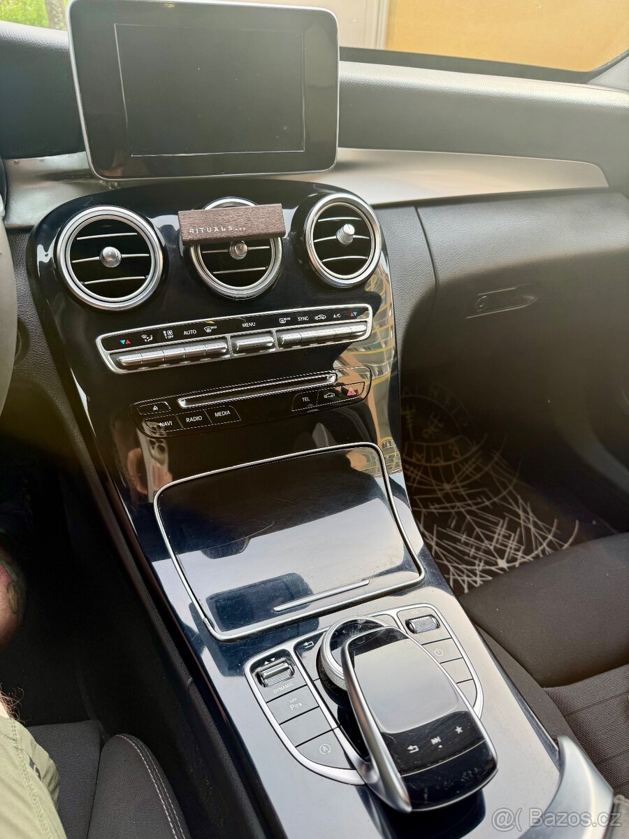 Mercedes-Benz c220 D - 2