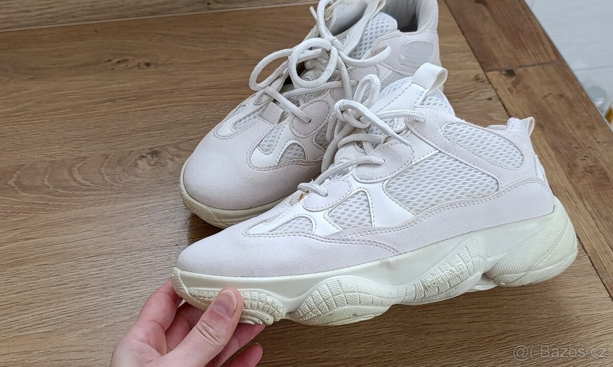 Yeezy boty. - 2