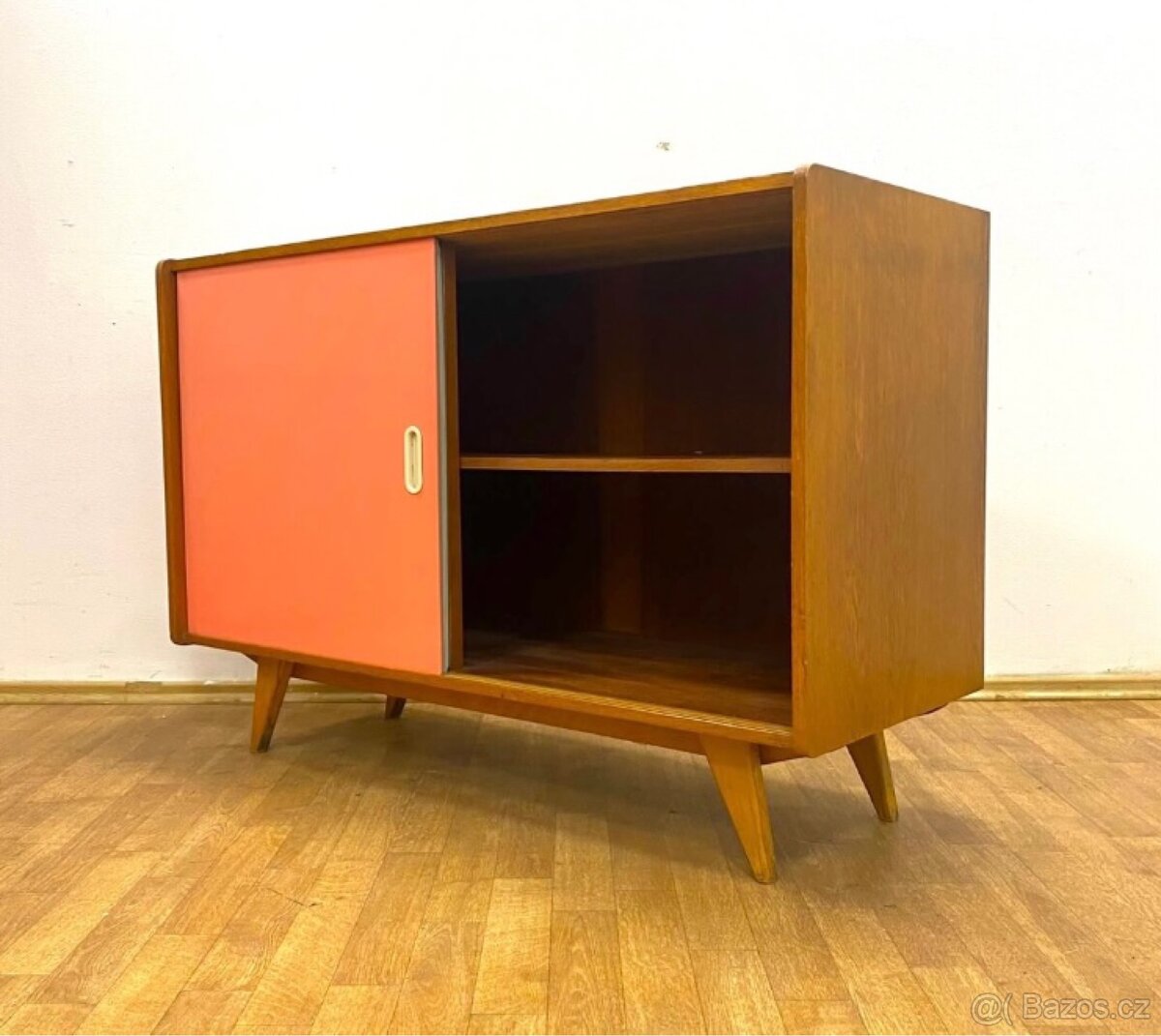 Retro komoda Jiroutek U452 - 2