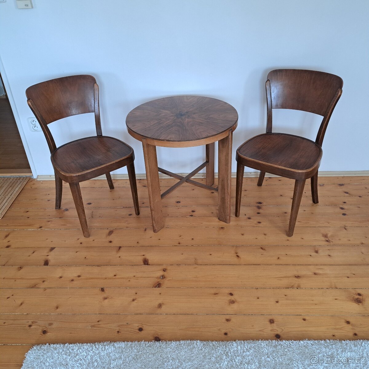 Thonet 1. Republika - 2