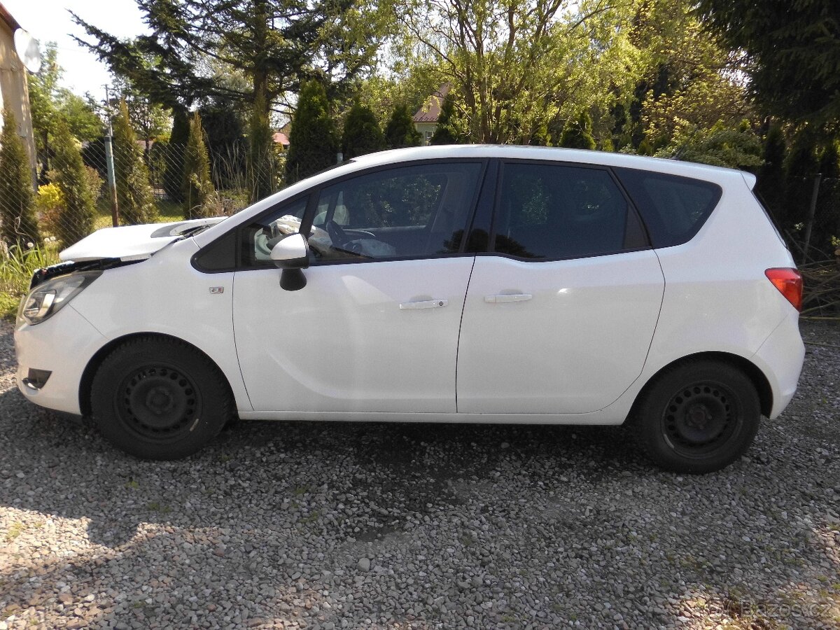 OPEL MERIVA 12.2015- lift model- 1.4 benzin- turbo-I majitel - 2