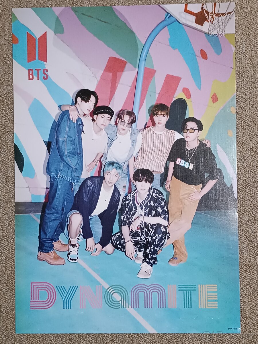 BTS alba, plakáty a další - 2