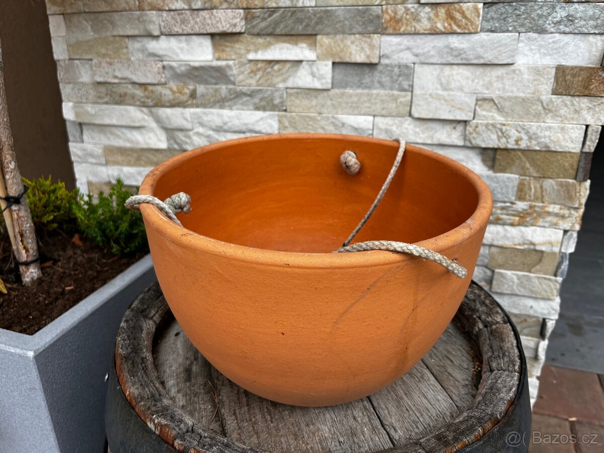 Květináče 3 ks - 2