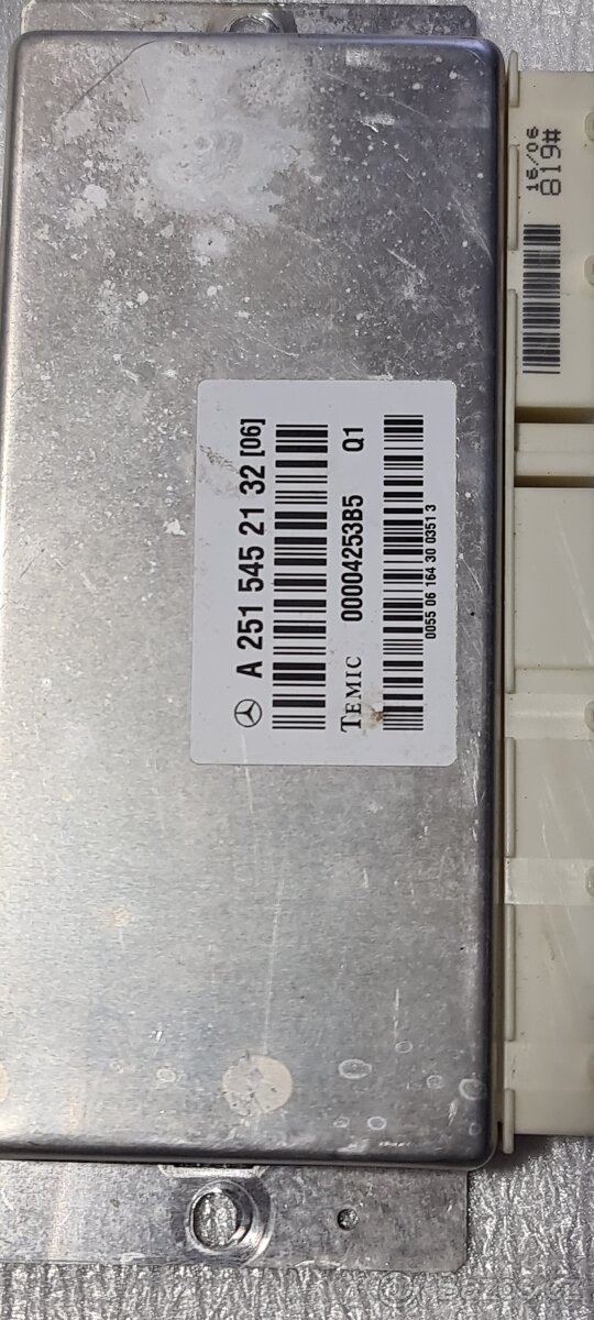 Řídící jednotka Airmatic Mercedes-Benz A2515452132 - 2