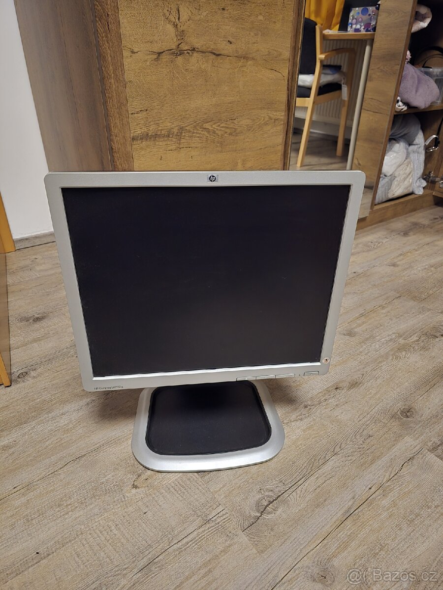 LCD monitor HP Compaq LA1951g - 2