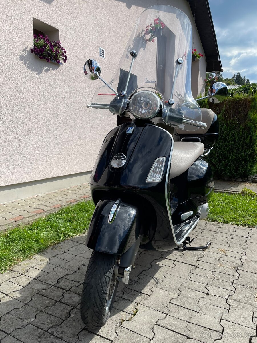 Vespa GTS 250i.e - 2
