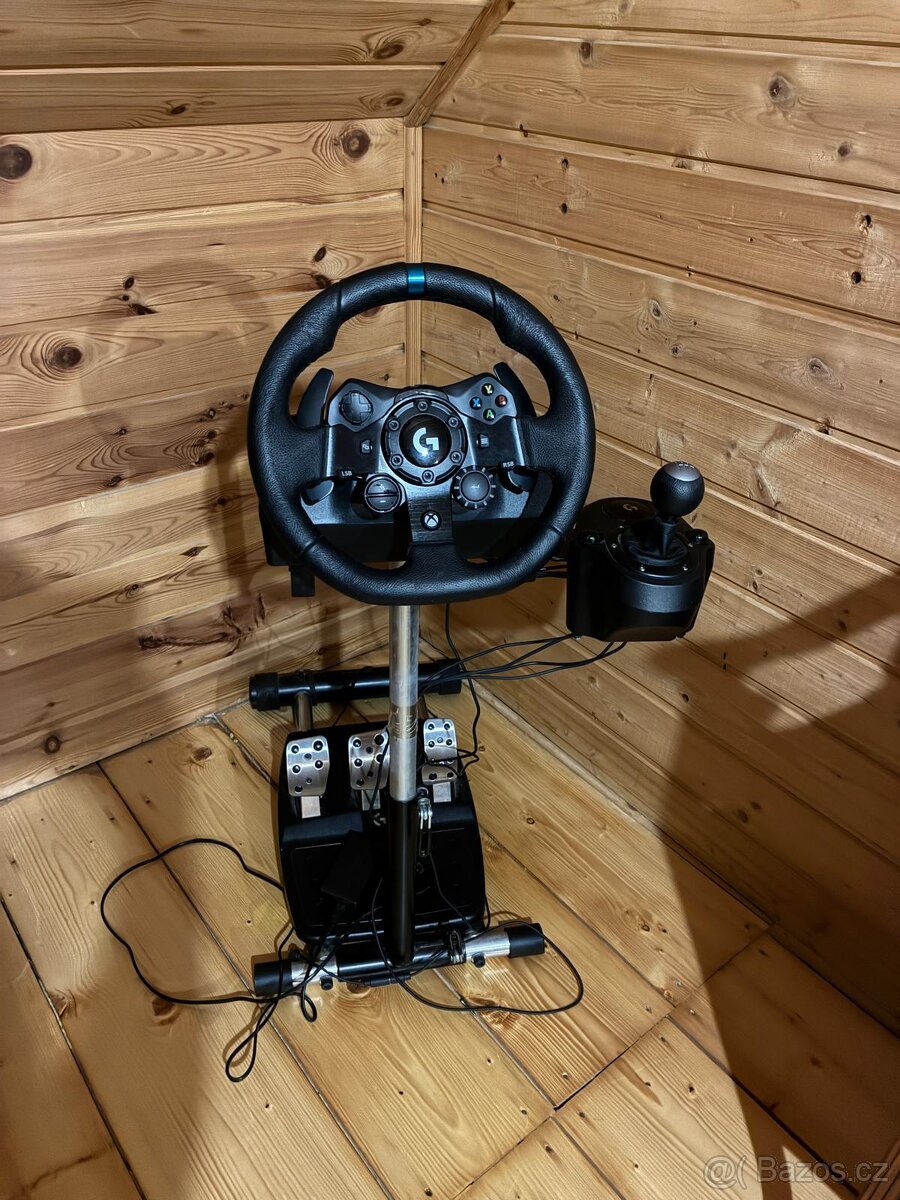 volant Logitech G923 Driving Force pro PC/Xbox - 2