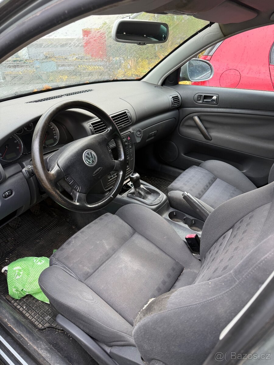 Prodám náhradní díly s VW Passat B5.5 - 2