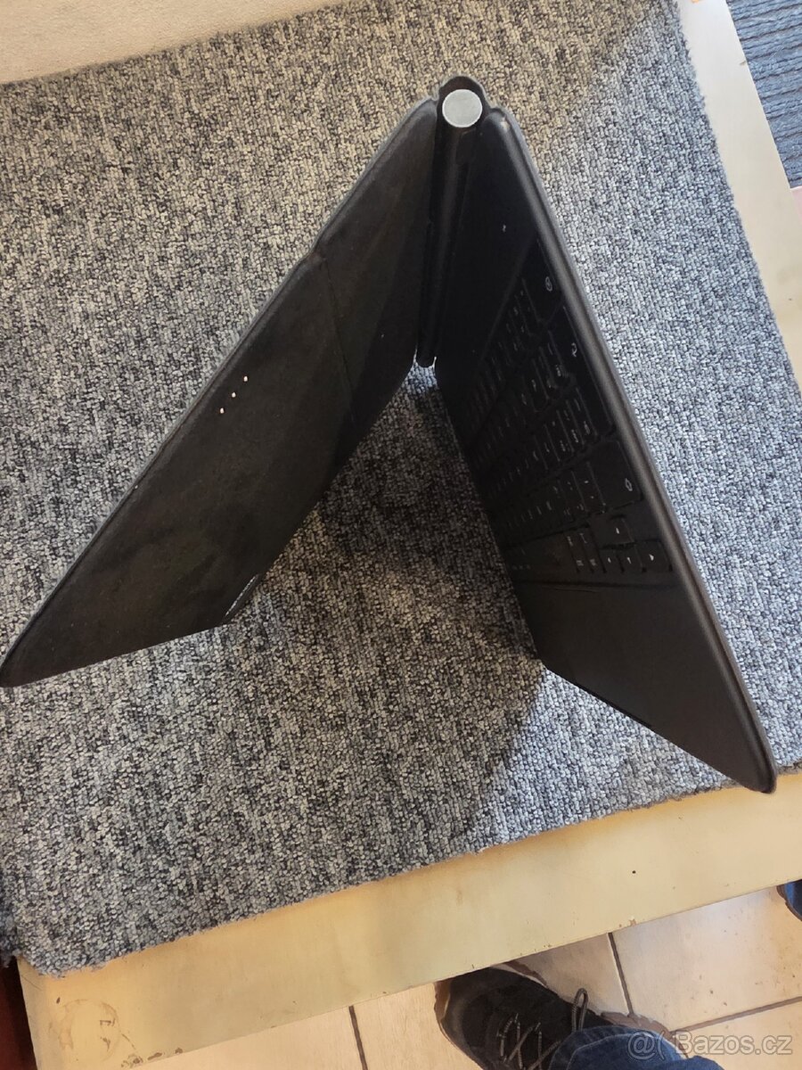 Apple Magic Keyboard pro iPad Pro 11" / Air CZ - 2