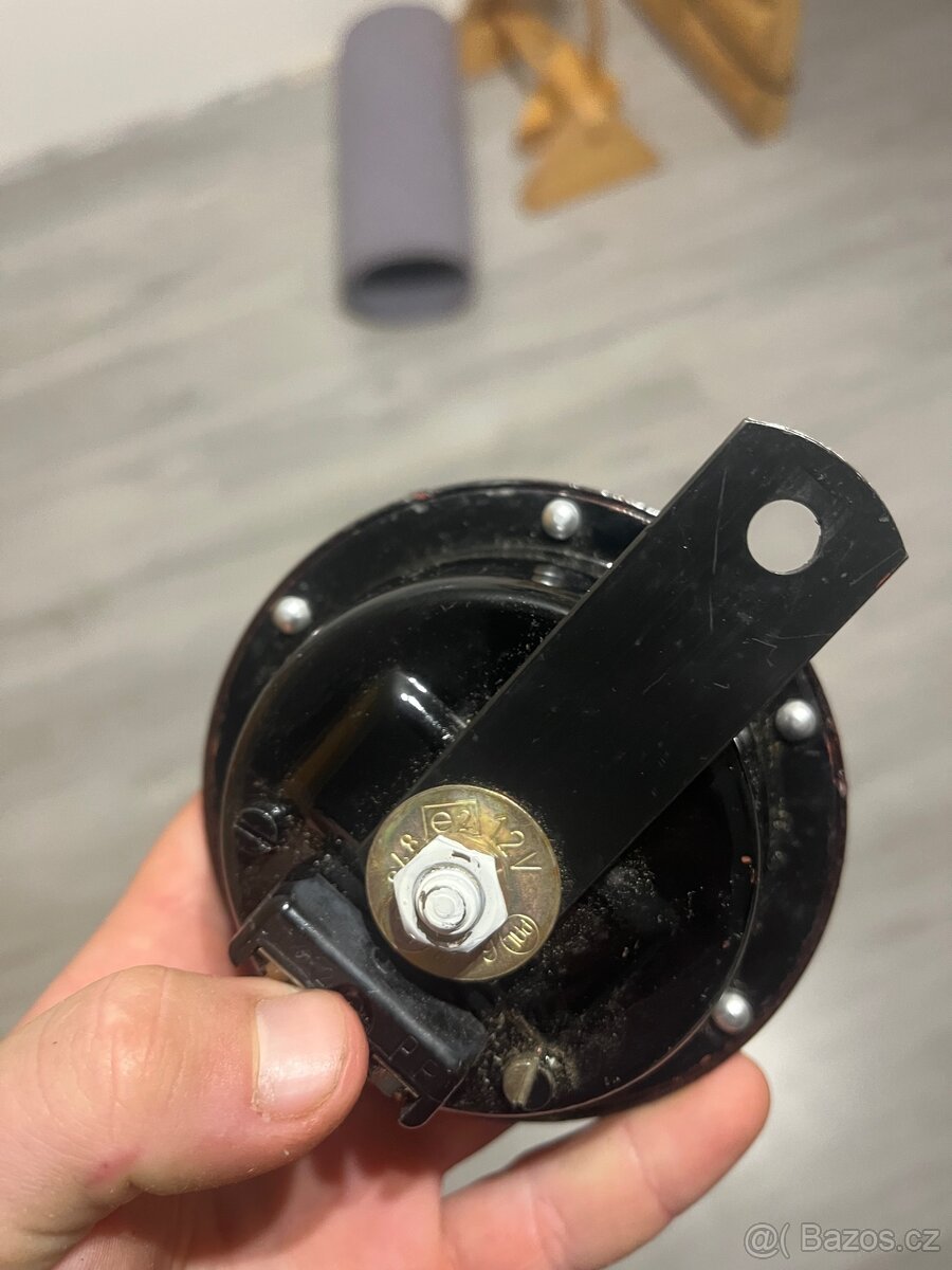 klakson značky PAL - 2