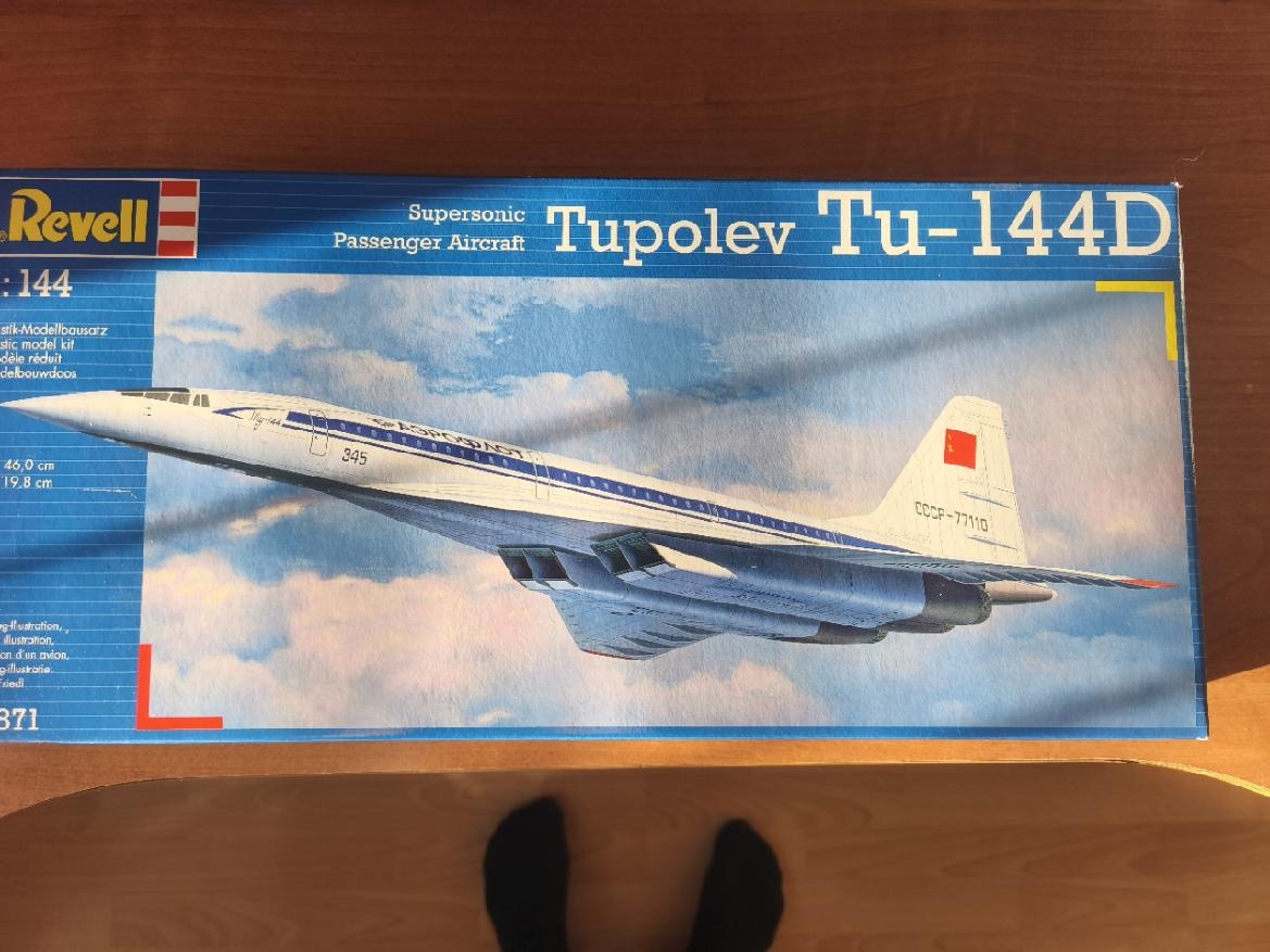 Model letadla TU - 144 D Revell - 2
