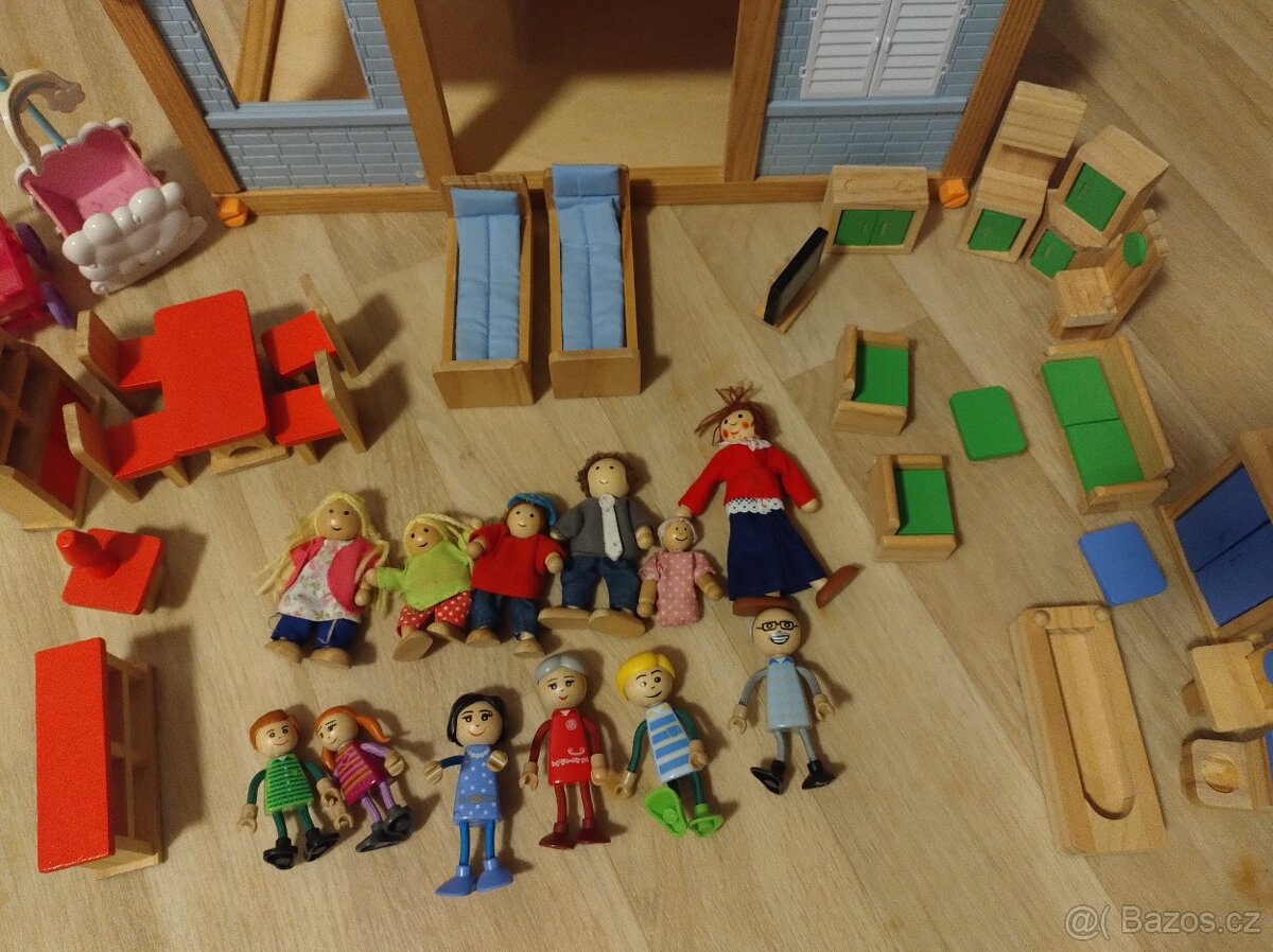 Domeček pro panenky - 2