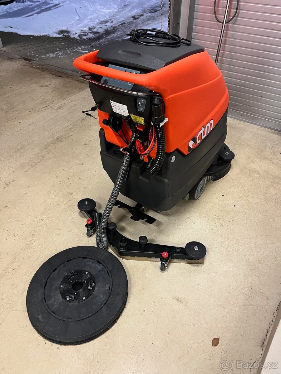 Podlahový mycí stroj CTM SWIFT 50B - NOVÝ - 2