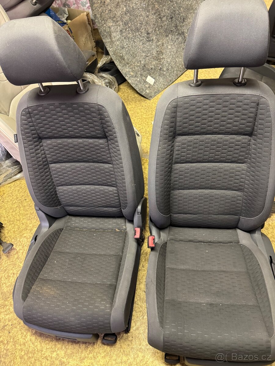 Sedačky VW Touran - 2