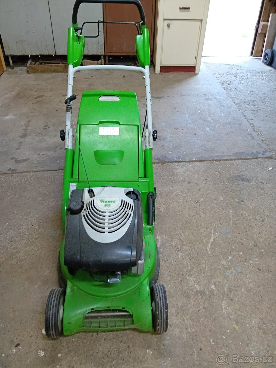 SEKAČKA NA NÁHRADNÍ DÍLY - 2