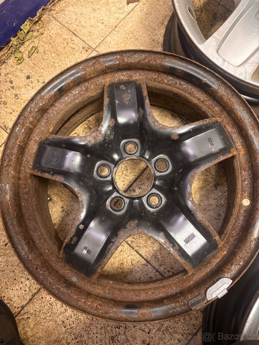 5x108 6 1/2 j et 47,5 - 2