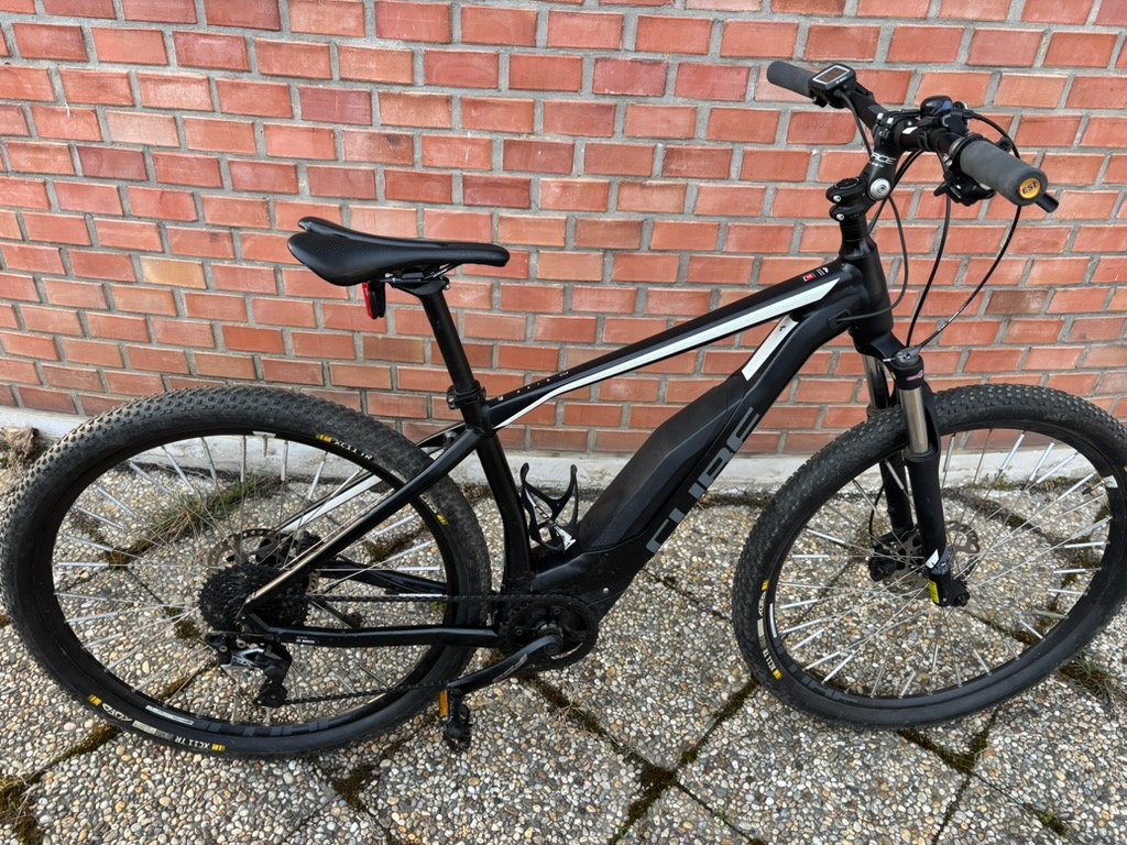 elektrokolo Cube Acid Bosch 400 - 2