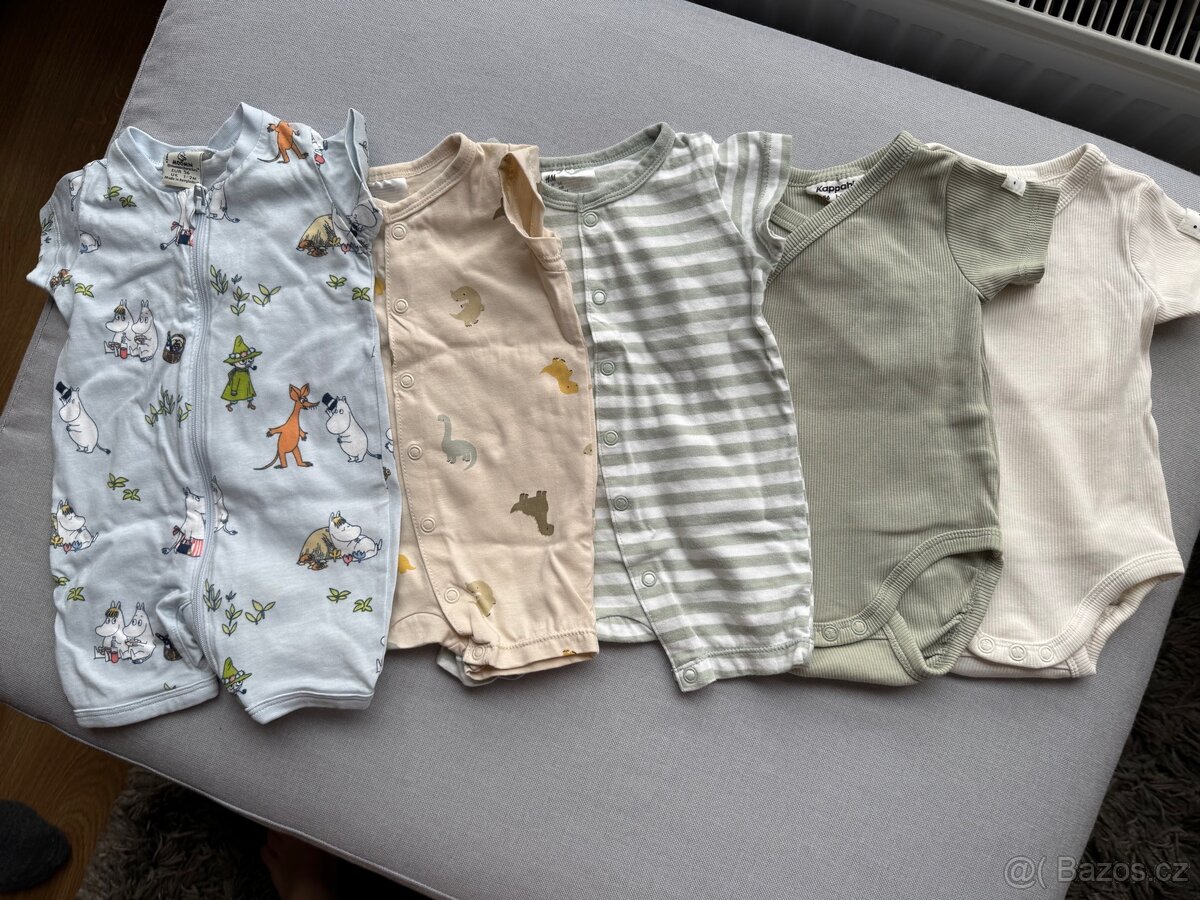 Overaly, rompery, pulovr. Velikost 56-62. - 2