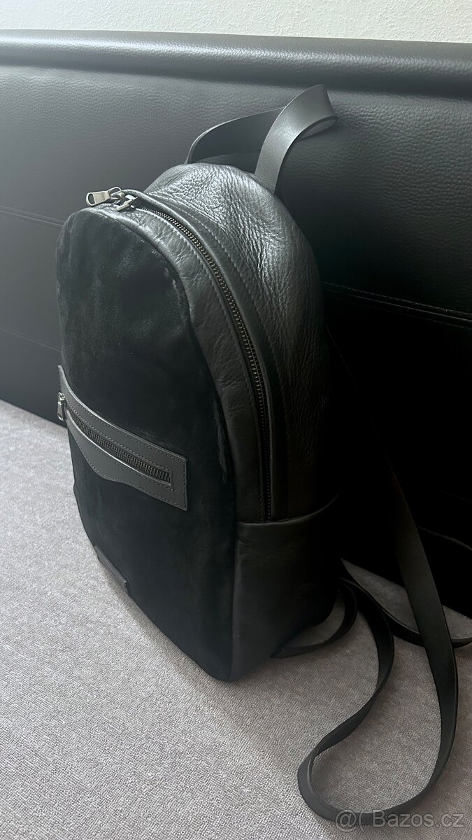 Černý kožený batoh Vespucci - 2