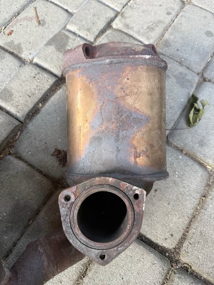 Katalyzátor přední + zadní Ford ST220 - 2