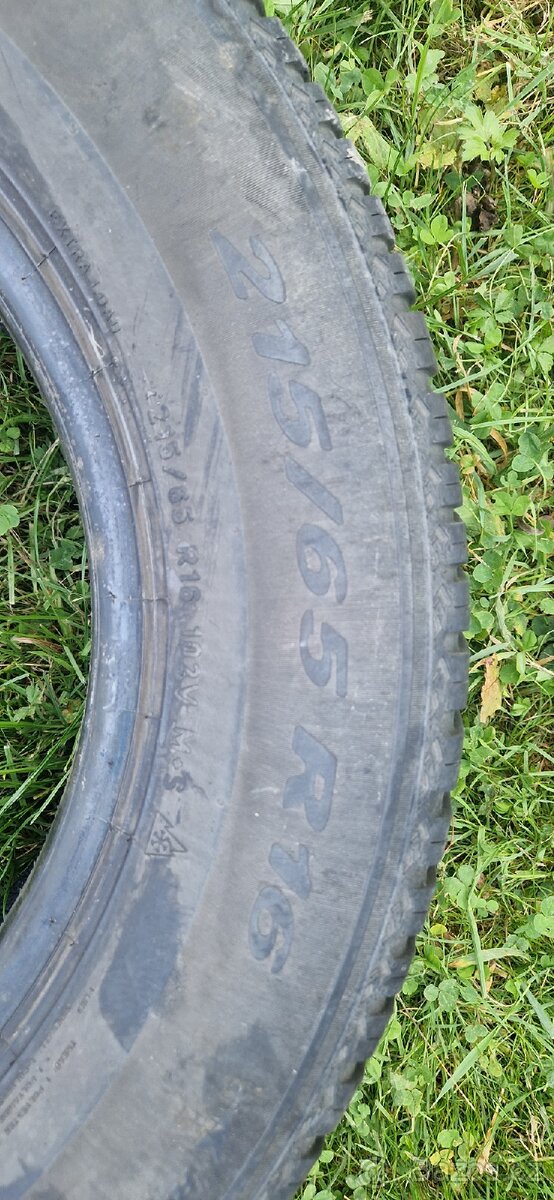 Celoroční pneu PIRELLI 215/65 R16 102V - 2