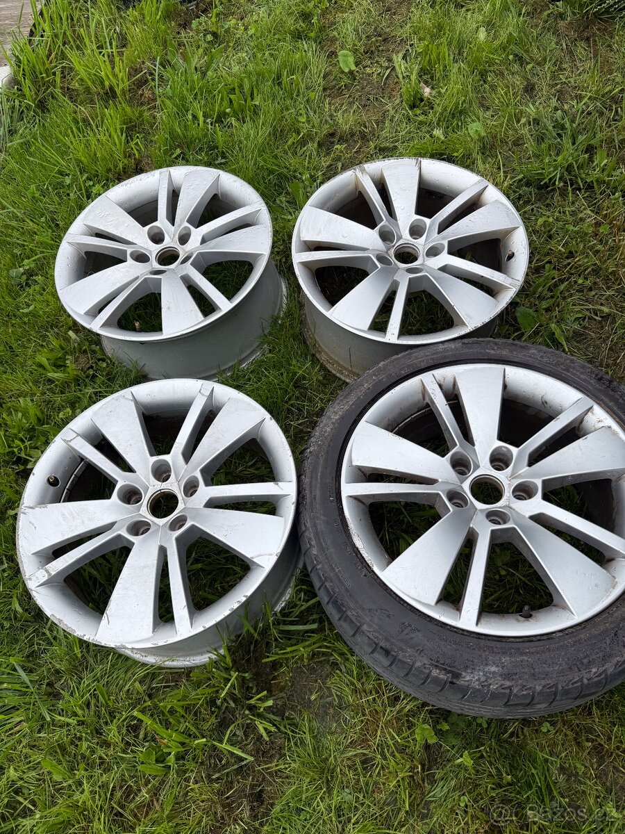 Hliníková kola superb 3 r18 zenith - 2