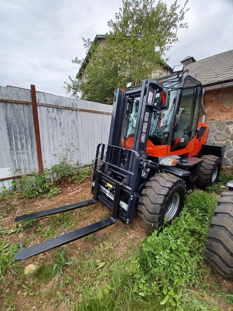 Terénní vysokozdvižný vozík (Desta) - 2