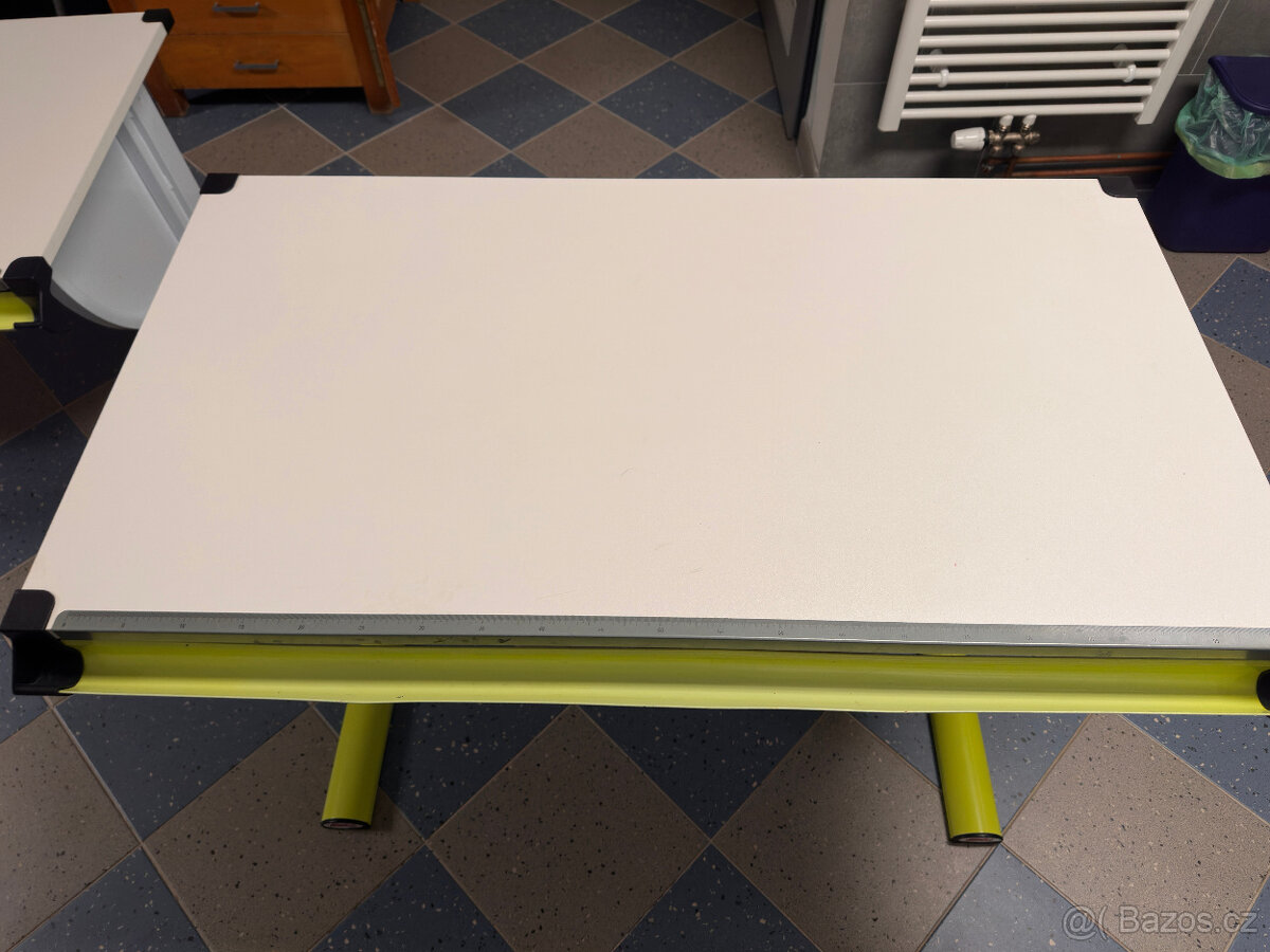 Rostoucí stůl se sklopnou deskou - 2