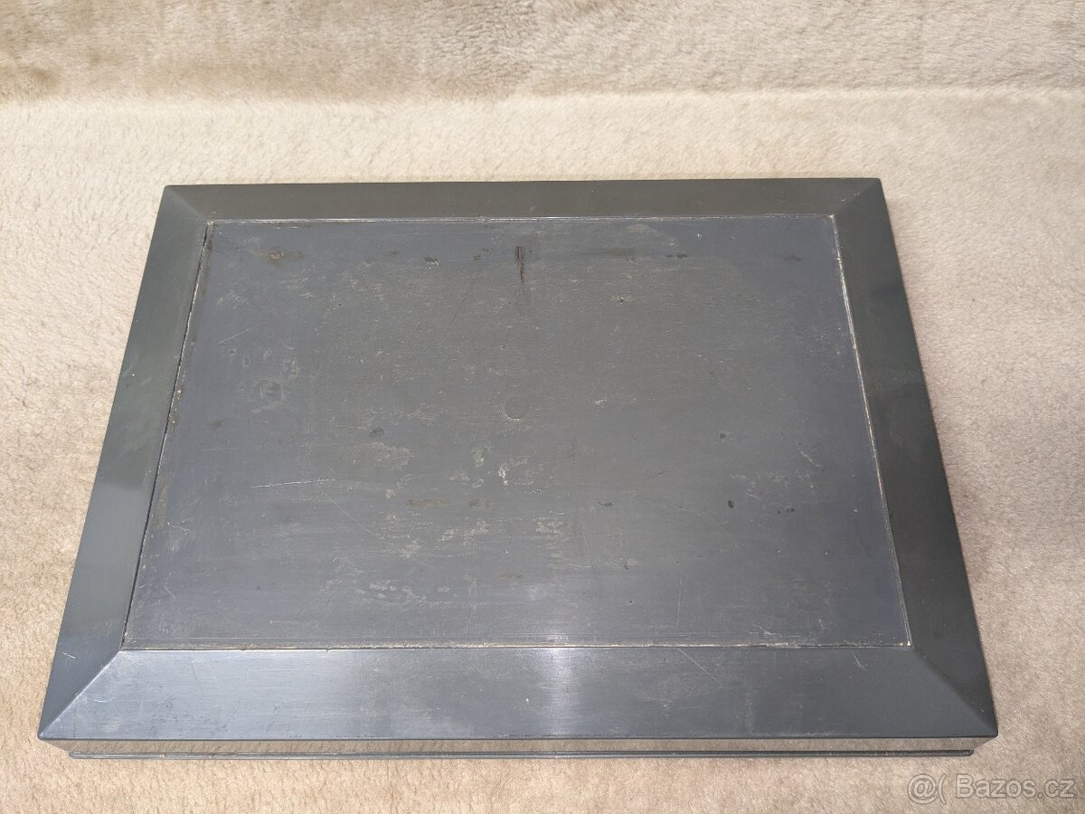 plast kryt pro magnetofon ReVox, Akai - 2